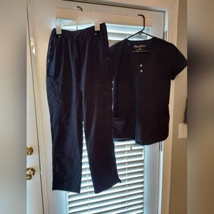 Womens black scrubs, s